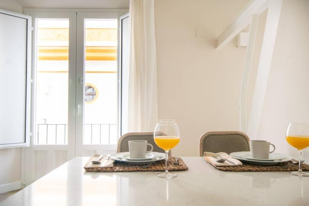G12 Trendy And Comfy Bright Loft Meters From Bullring And Trianas Bridge, Galera Street Διαμέρισμα Σεβίλλη Εξωτερικό φωτογραφία