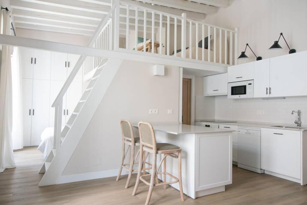 G12 Trendy And Comfy Bright Loft Meters From Bullring And Trianas Bridge, Galera Street Διαμέρισμα Σεβίλλη Εξωτερικό φωτογραφία
